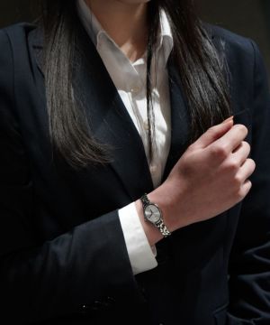 ���p�C���[�W:BERING Ladies Unisex Classic Oval Link 11020-704 �i�x�[�����O���f�B�[�X���j�Z�b�N�X�r���v �N���V�b�N �I�[�o�������N �V���o�[�j