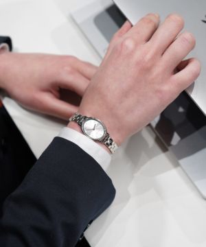 ���p�C���[�W:BERING Ladies Unisex Classic Oval Link 11020-704 �i�x�[�����O���f�B�[�X���j�Z�b�N�X�r���v �N���V�b�N �I�[�o�������N �V���o�[�j