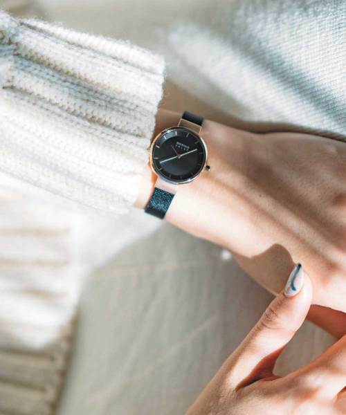 BERING（ベーリング） | BERING Ladies Scandinavian Solar Black×RoseGold 14627-166 ( ベーリング レディース腕時計 ソーラー ブラック×ローズゴールド) | BERINGやBRAUN時計の公式通販サイト | ノルディック フィーリング