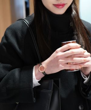 ���p�C���[�W�FBERING Ladies Watch Classic Diamond Cherry Blossom Japan Limited 17724-069 �i�x�[�����O ���f�B�[�X�r���v �N���V�b�N�_�C�A�����h �`�F���[�u���b�T�� �� ���{���胂�f���j