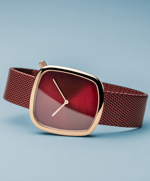 Red | BERING Ladies KiBiSi Pebble Watch 34mm 18034-363 | 腕時計の