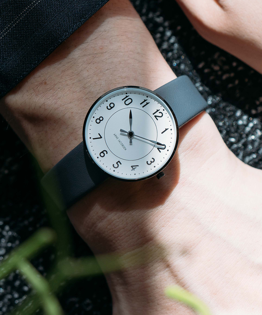 Watch Arne Jacobsen Idee Station Watch 34mm 1698bp 数量限定 腕時計の通販サイト ノルディックフィーリング Nordic Feeling