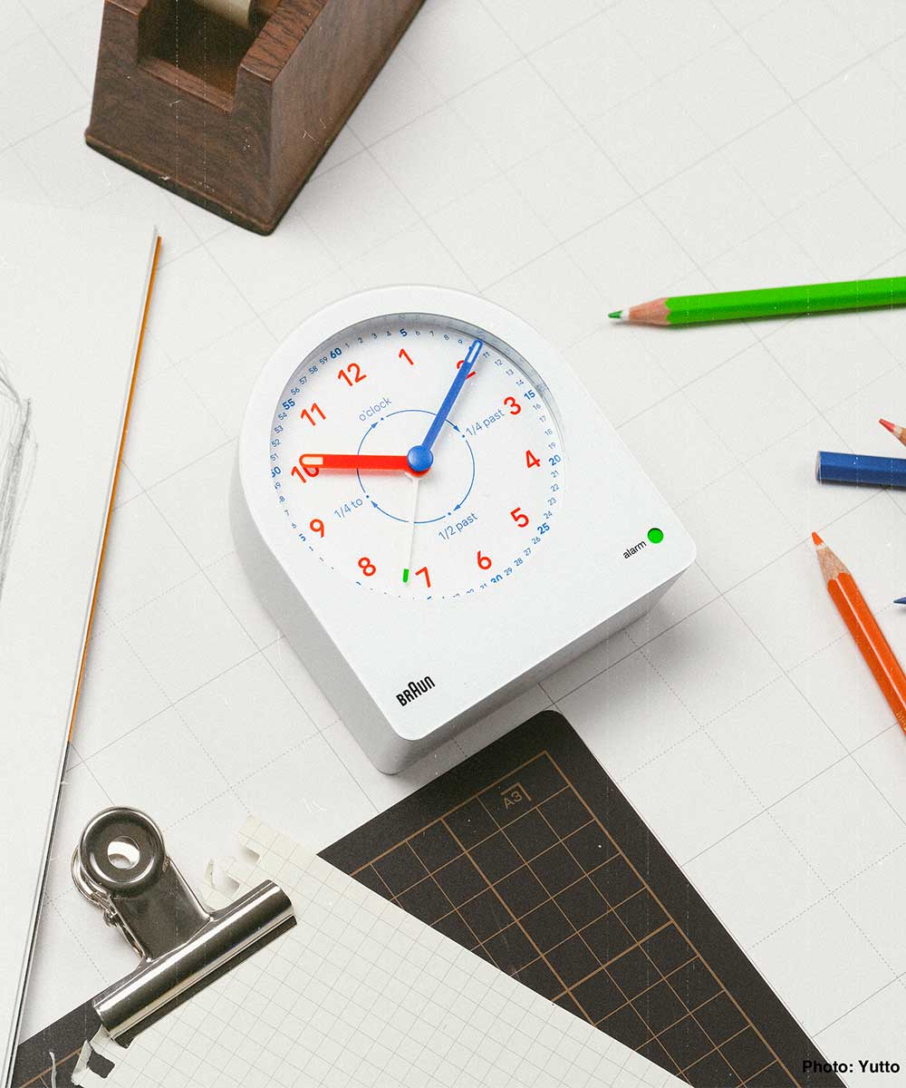 おねがいティーチャー パネル時計 BRAUN ウォールクロック BC26TW タイムティーチャー│名作デザイナーズ