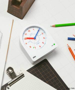 BRAUN Time Teacher ALARM CLOCK BC22TWiuE ^CeB[`[ AiOA[uvzCg~IW j