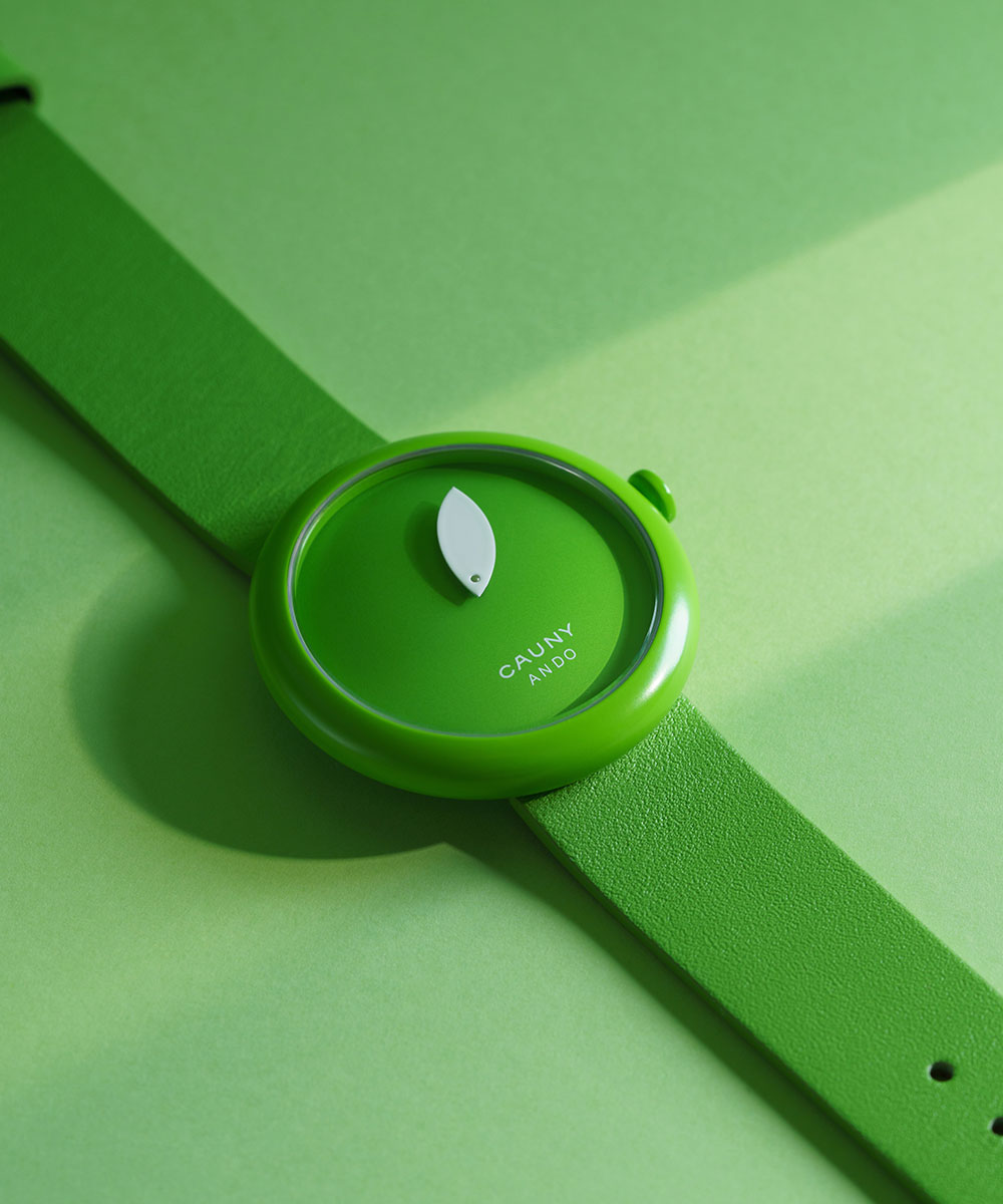 安藤忠雄デザイン時計CAUNY CTA001 (Small) 定価34650円 建築家 安藤忠雄がデッサンから手掛けた青りんごの腕時計！？大阪で